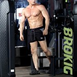 BROKIG Men's 5 Gym Bodybuilding Workout Shorts Running Lightweight Short with Zipper Pockets